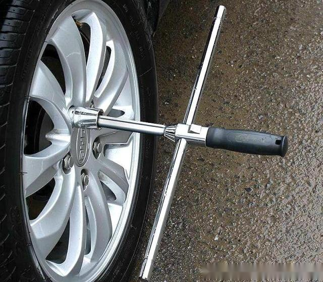 车轮拆装步骤详解