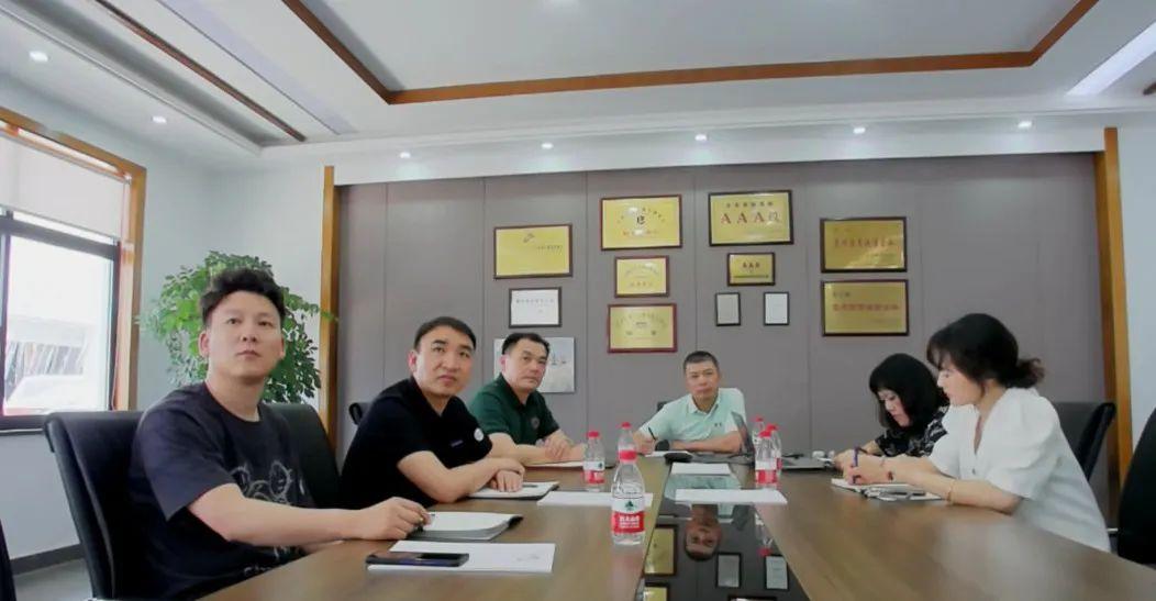 面料批发网，连接供应商与需求方的桥梁
