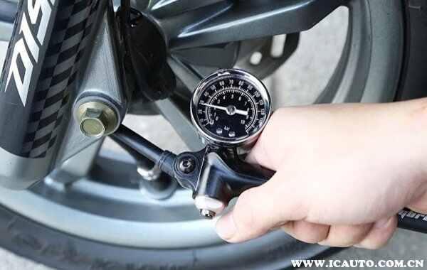 GSX250摩托车轮胎气压的重要性及其管理