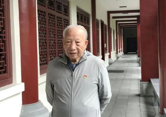 横店影视城拍摄剧组，幕后英雄与影视传奇的缔造者