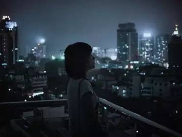 黄金眼纵横，洞悉世界的独特视角