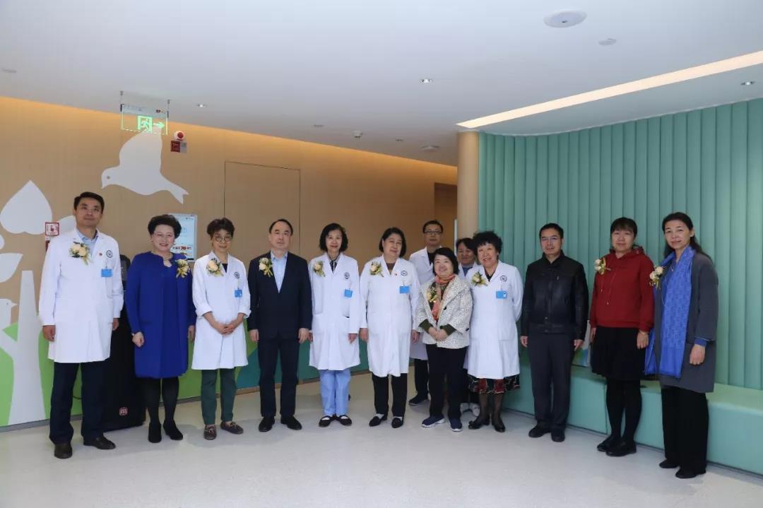 京都儿童医院专家团队，守护儿童健康的坚实后盾