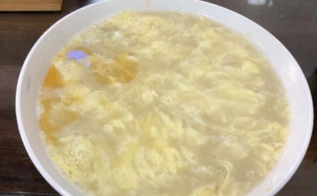冲鸡蛋花，能否添加白糖？