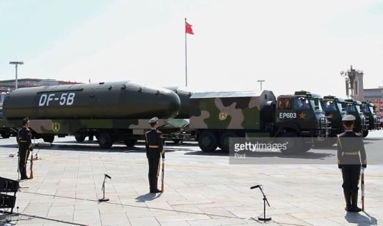 陆军厉害还是伞兵厉害，军事效能与战略价值的深度探讨