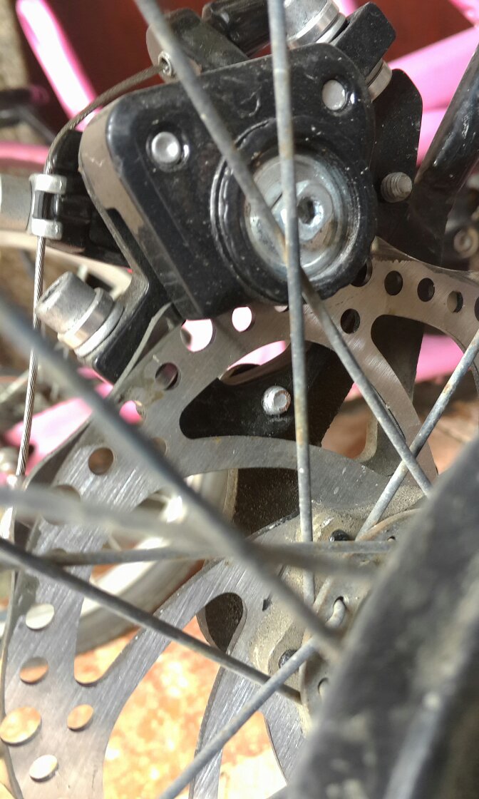 自行车碟刹夹器拆解详解