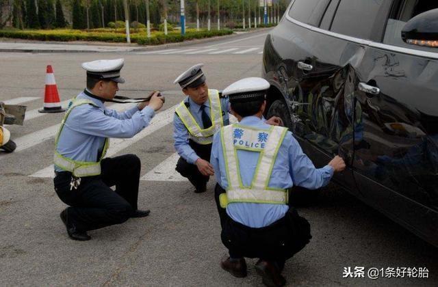 车险保单与发票，理解车险购买过程中的重要环节