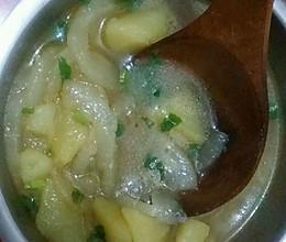 老黄瓜蛋花汤，一道家常美食的韵味与故事