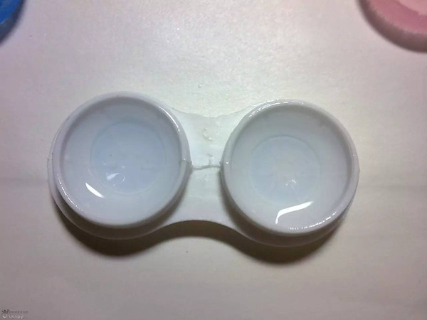 隐形眼镜也有真假吗？了解真相，保护你的眼睛